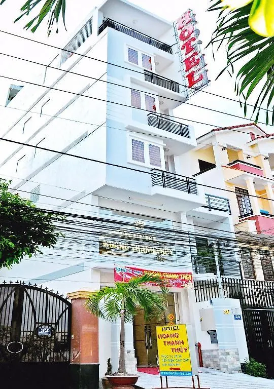 Hoang Thanh Thuy Airport Hotel 1 - Gan Am Thuc Dem Cho Hoang Hoa Tham Хошимин